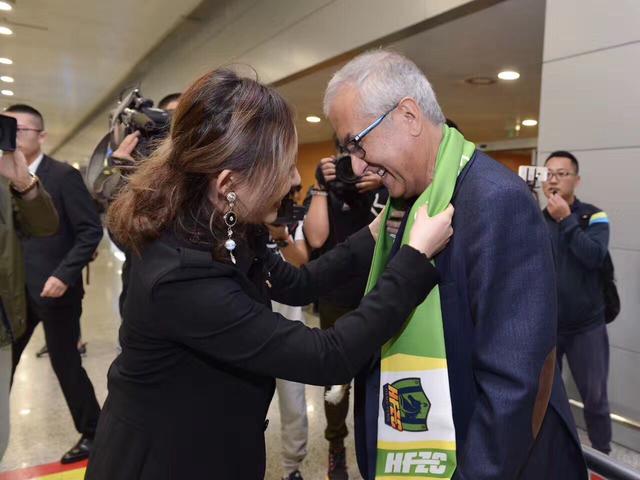黄色伊人网
