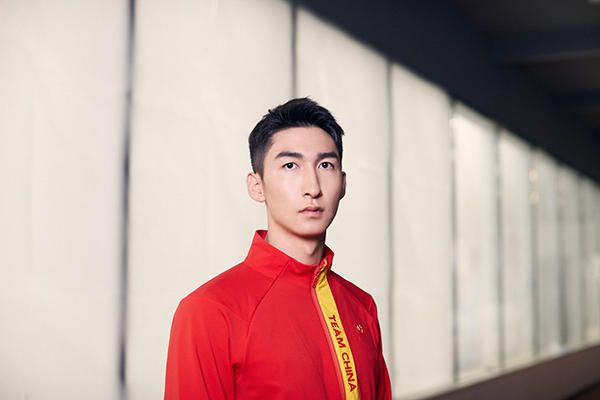 双乳被一左一右吃着动态图